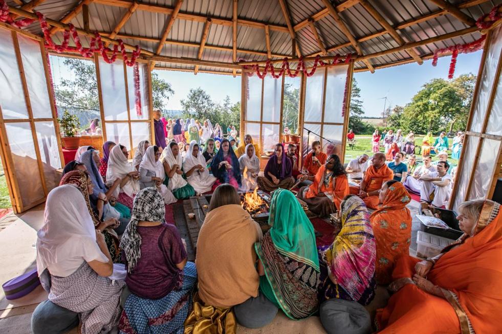 Mastering Bhakti Yoga: The Path of Devotion