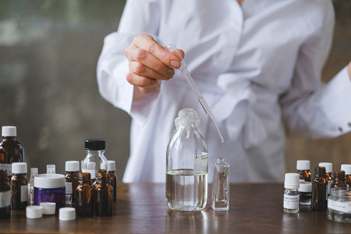 Scientific representation of essential oil properties and their effects on skin bacteria.