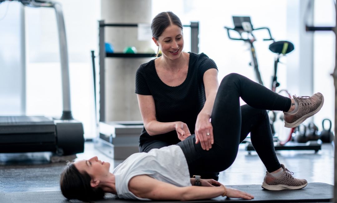 A healthcare professional providing expert guidance on pelvic health during a consultation.