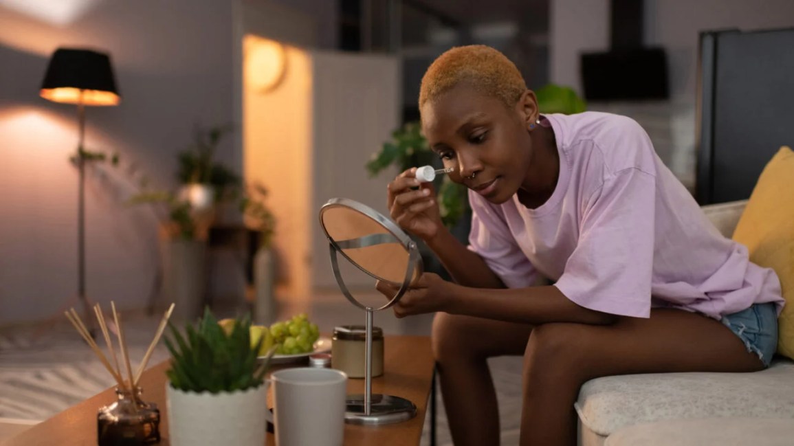 Palmarosa Oil Benefits: A Guide for Every Skin Type