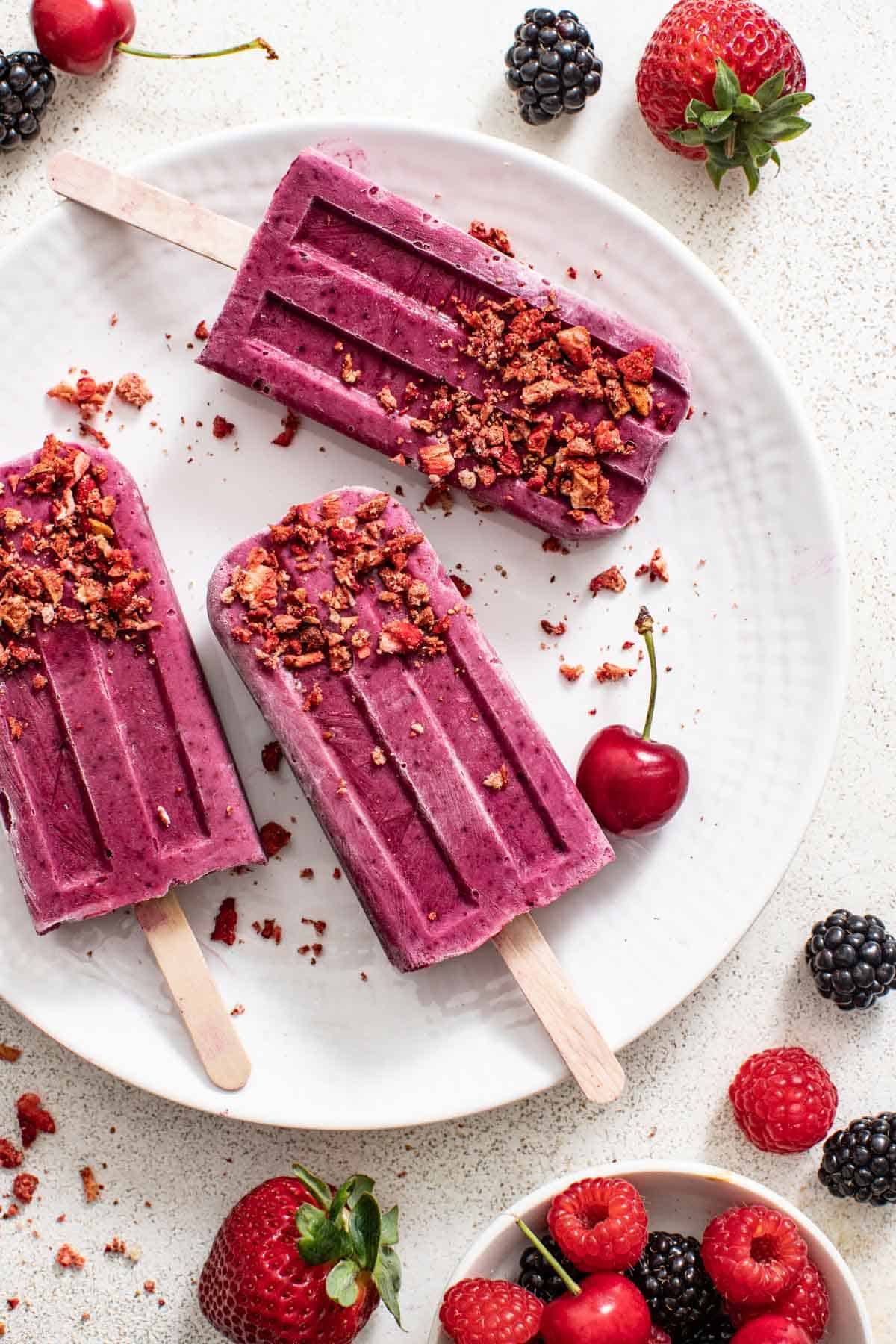 Easy Smoothie Popsicles: Healthy Homemade Summer Treats
